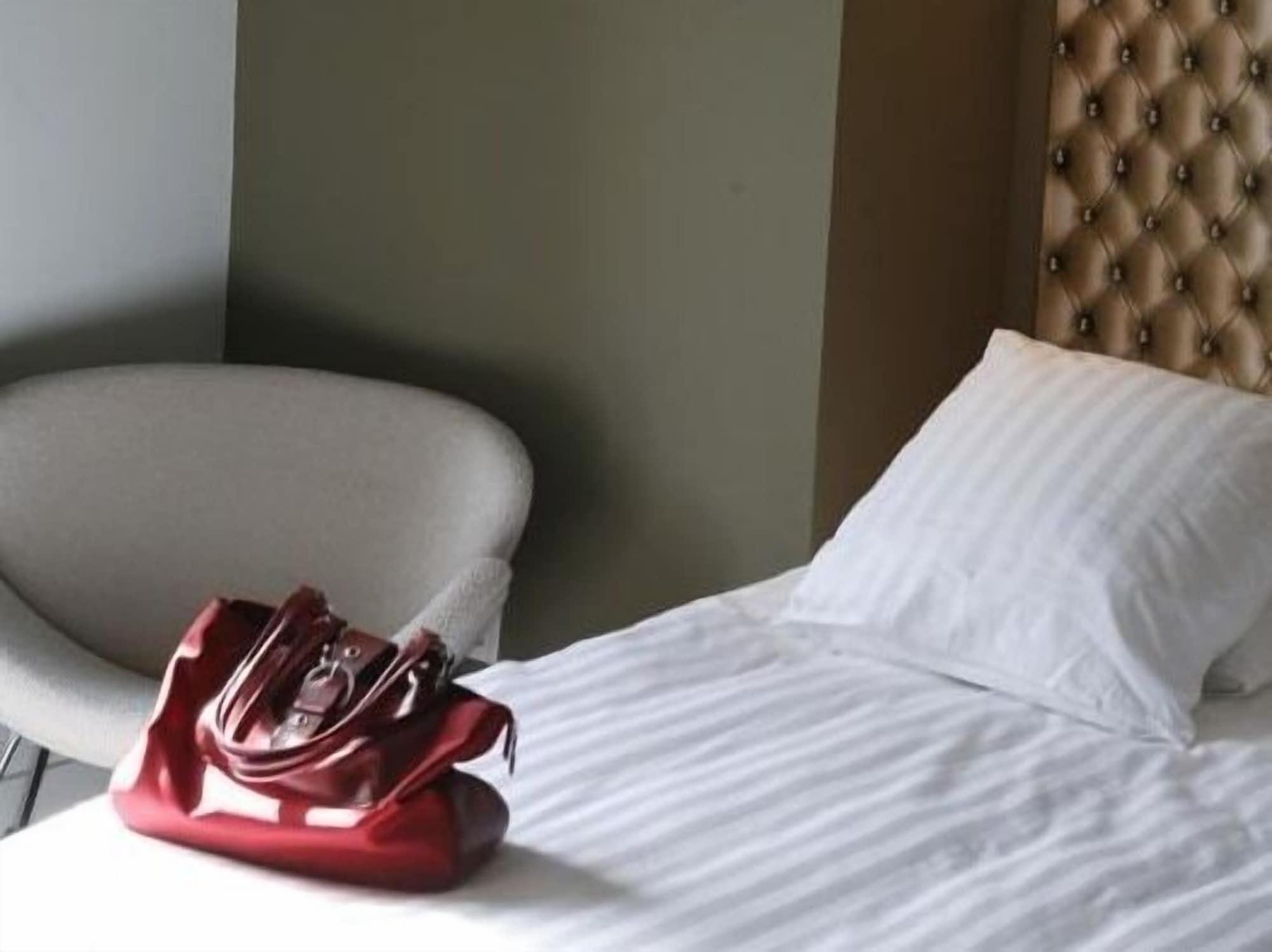 Bed and Breakfast Les 4 étoiles Montpellier Esterno foto